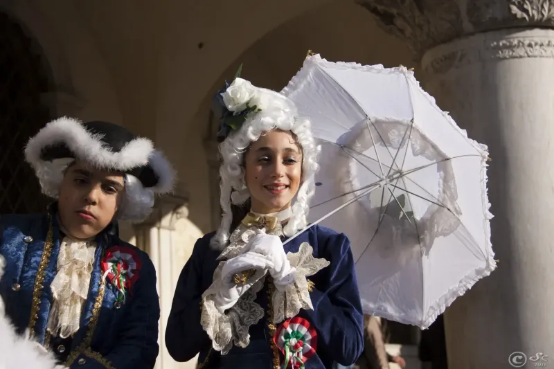 venice-carnival-2011-bored-happy_5511512299_o