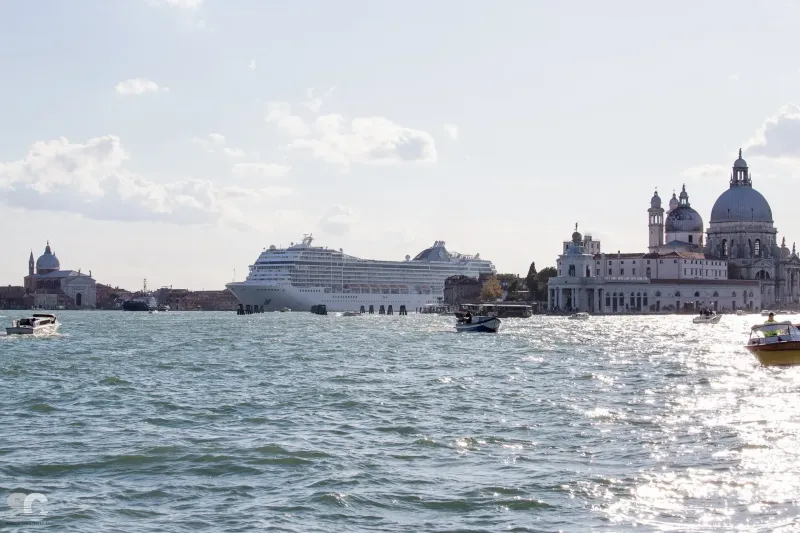 venice_36540780713_o